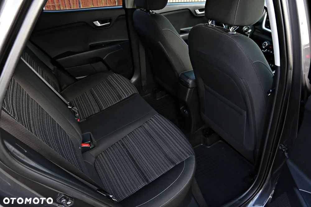 Kia Stonic - 37