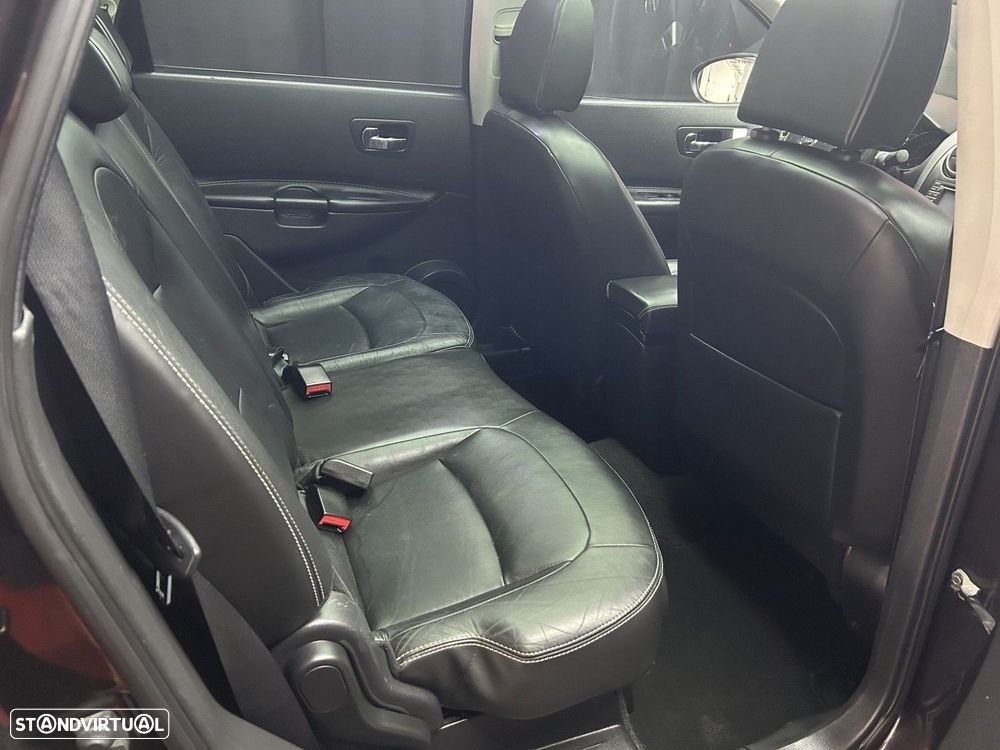 Nissan Qashqai +2 2.0 dCi Tekna Pele Preto - 15