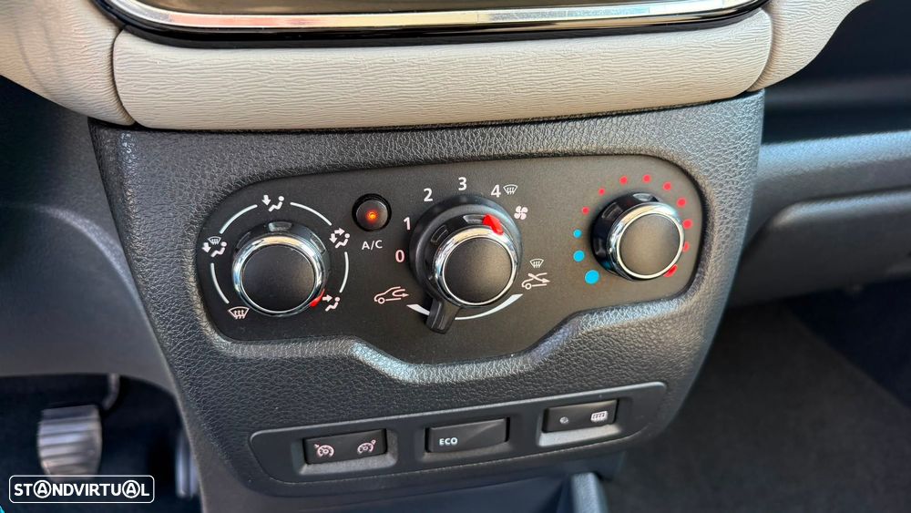 Dacia Lodgy 1.6 MPI Confort 7L Bi-Fuel - 35