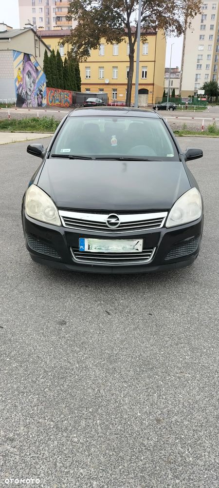 Opel Astra 1.9 CDTI Essentia - 1
