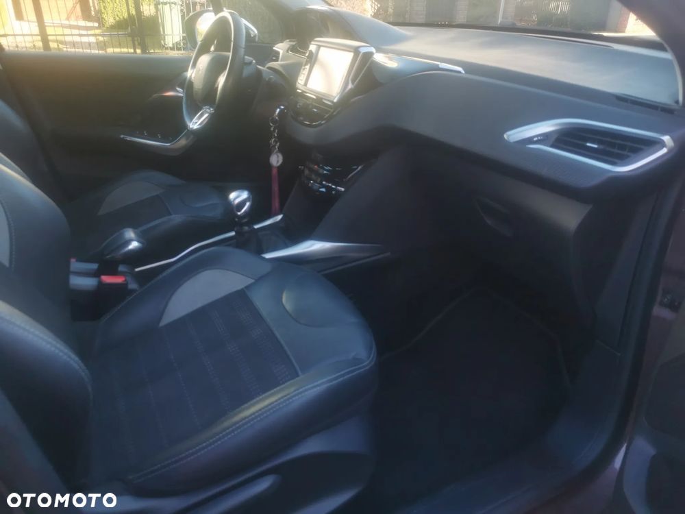 Peugeot 2008 e-HDi FAP 115 STOP & START Allure - 12