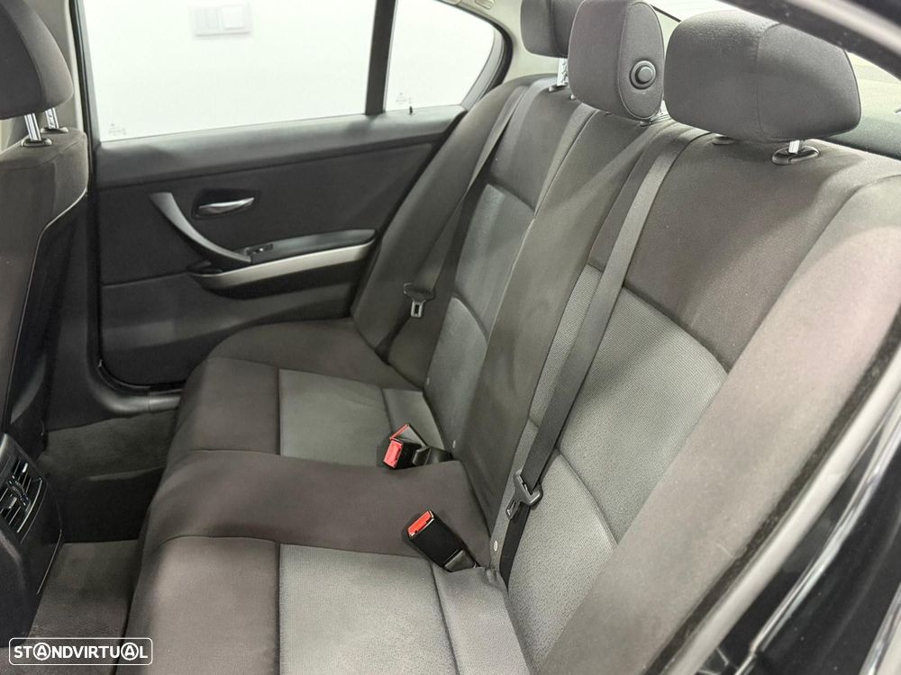 BMW 320 d Navigation - 6