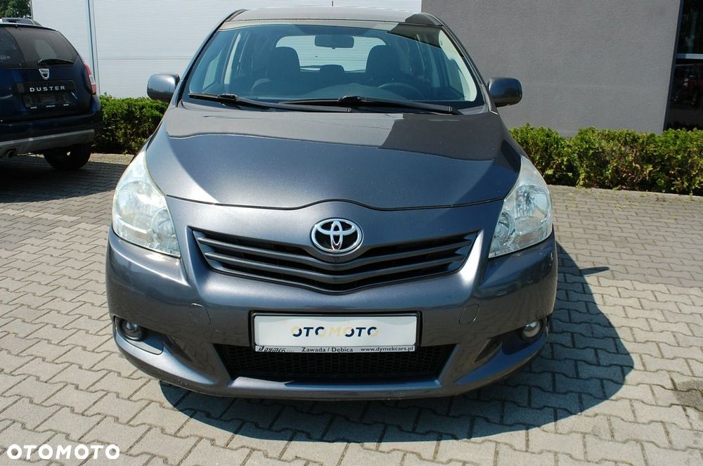 Toyota Verso - 10