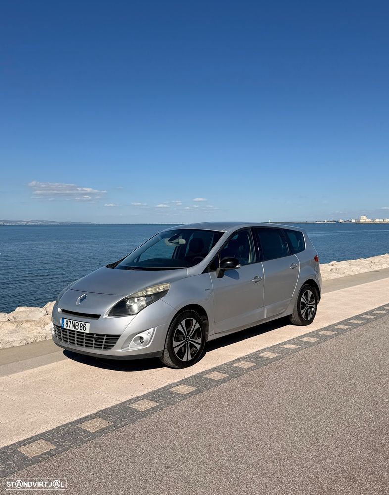 Renault Grand Scénic - 14