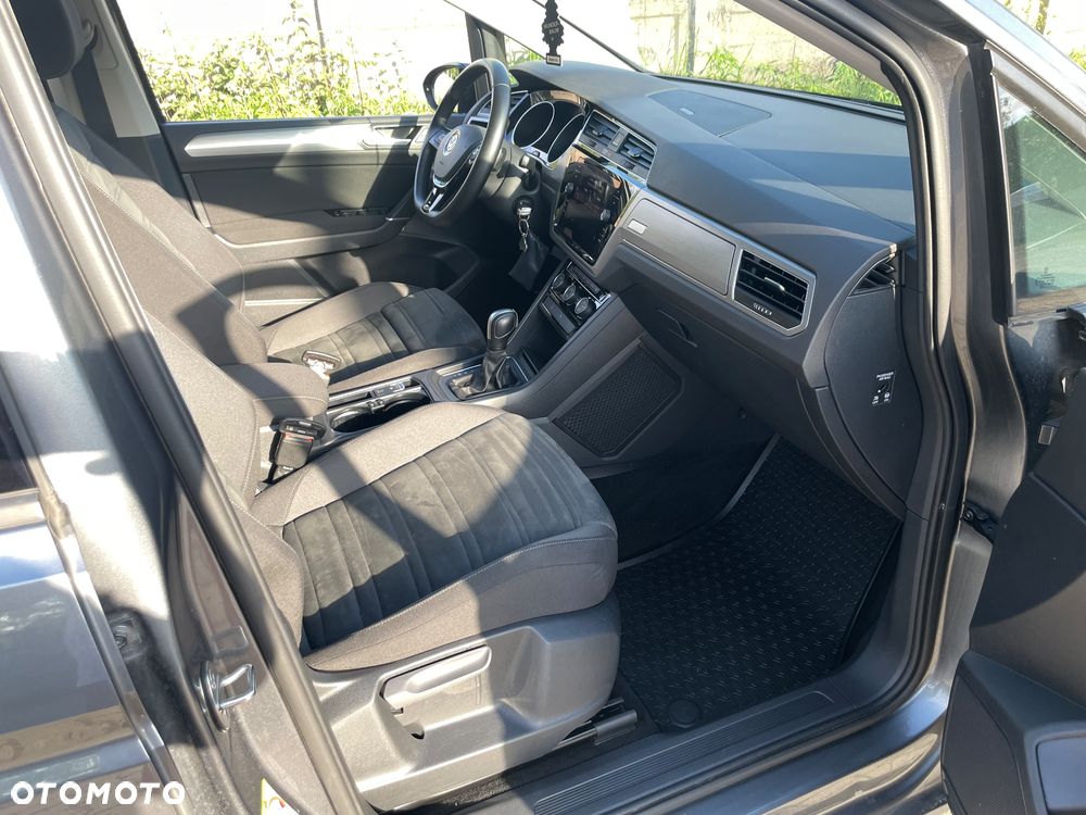 Volkswagen Touran 1.5 TSI EVO Comfortline DSG - 22