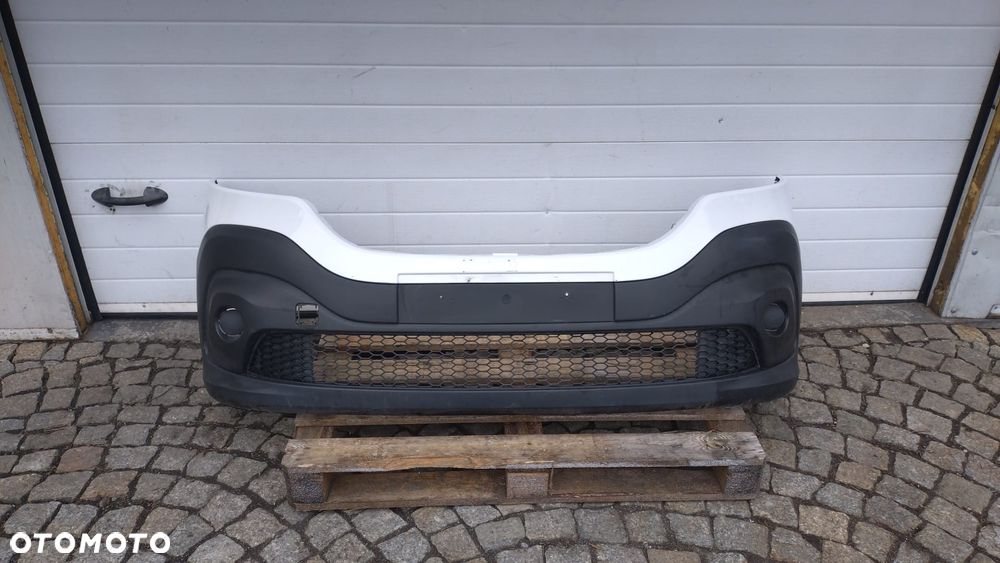 ZDERZAK PRZEDNI RENAULT TRAFIC III 15- NO 126/129 - 1