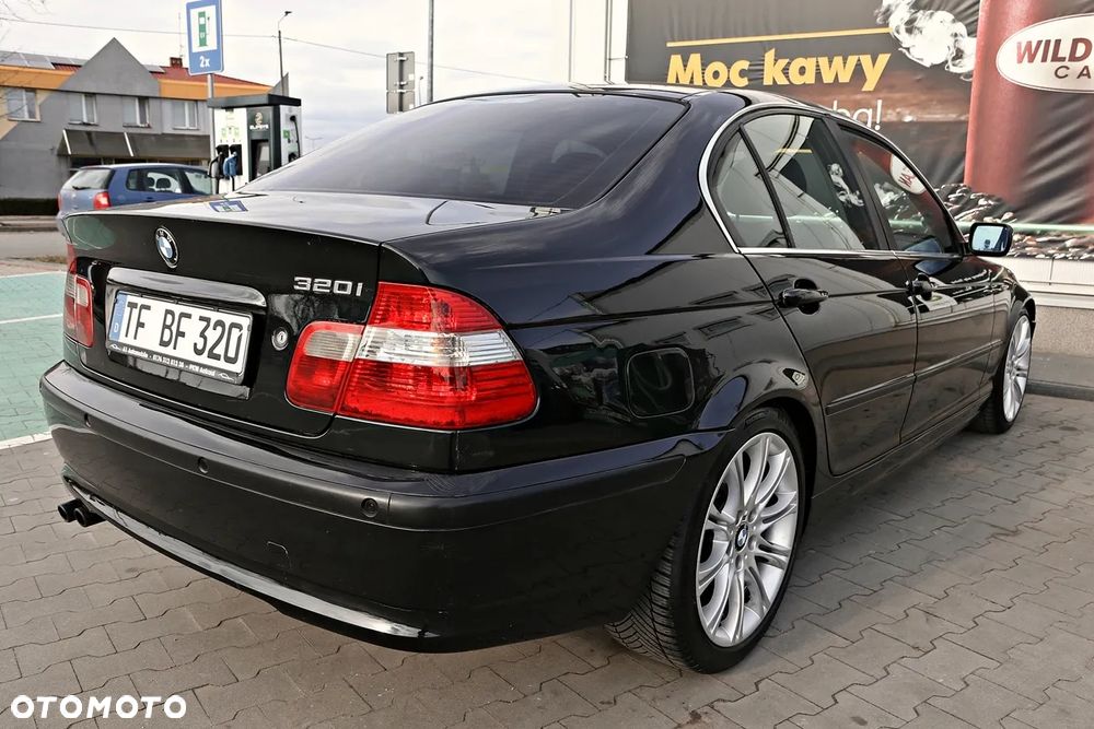 BMW Seria 3 320i - 19