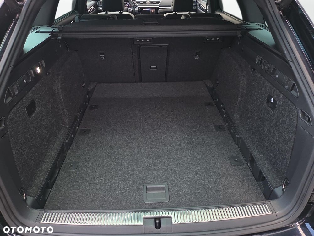 Skoda Superb 2.0 TDI L&K DSG7 - 35