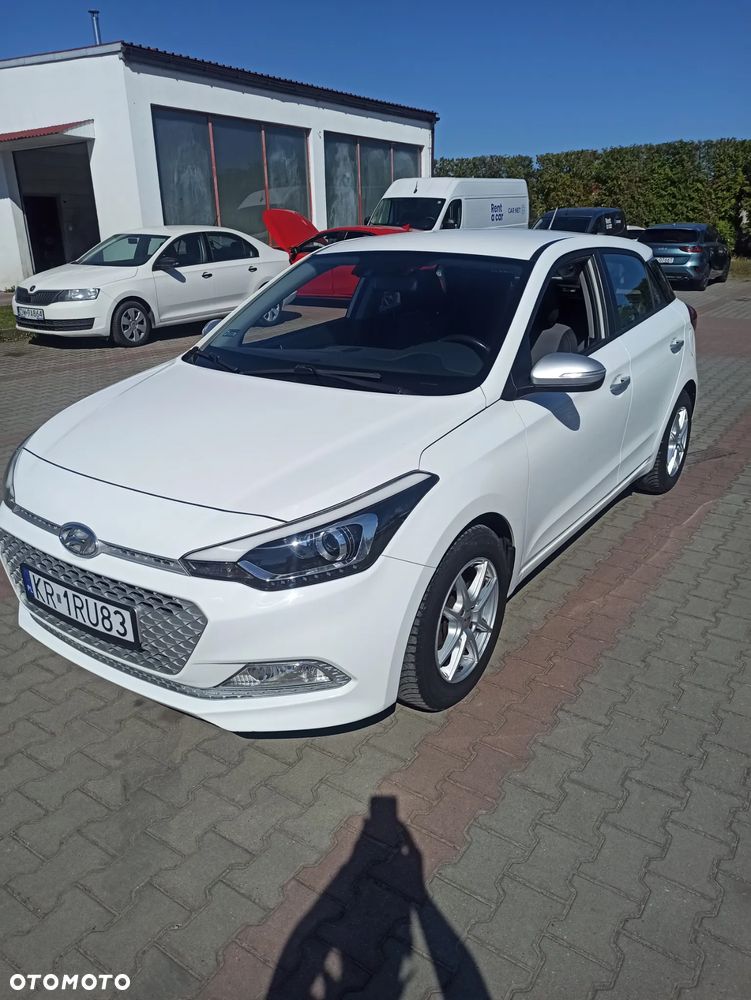 Hyundai i20 1.4 Automatik Style - 2
