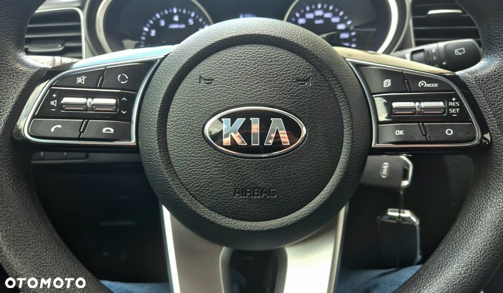 Kia Ceed 1.4 Attract - 17