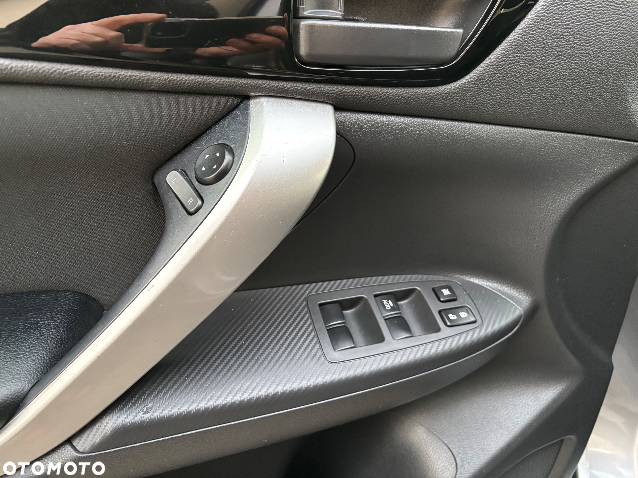 Mitsubishi Eclipse Cross 1.5 T Intense - 17