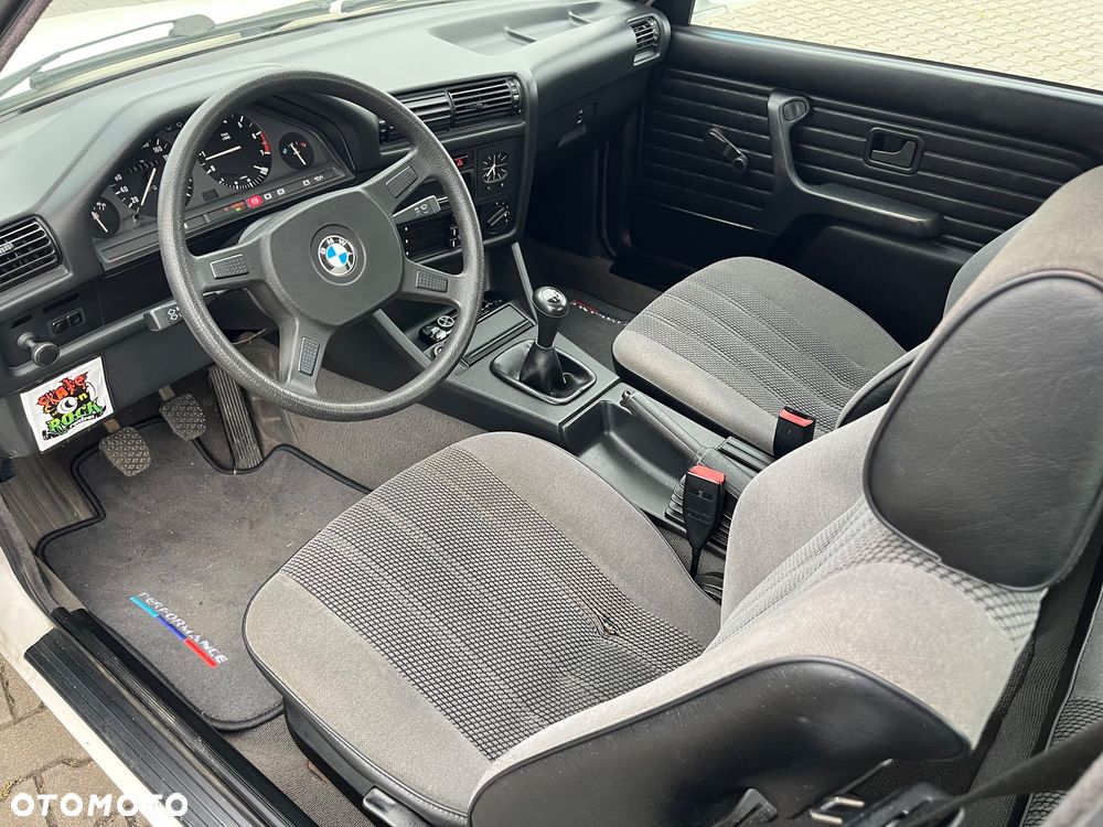 BMW Seria 3 316i - 11