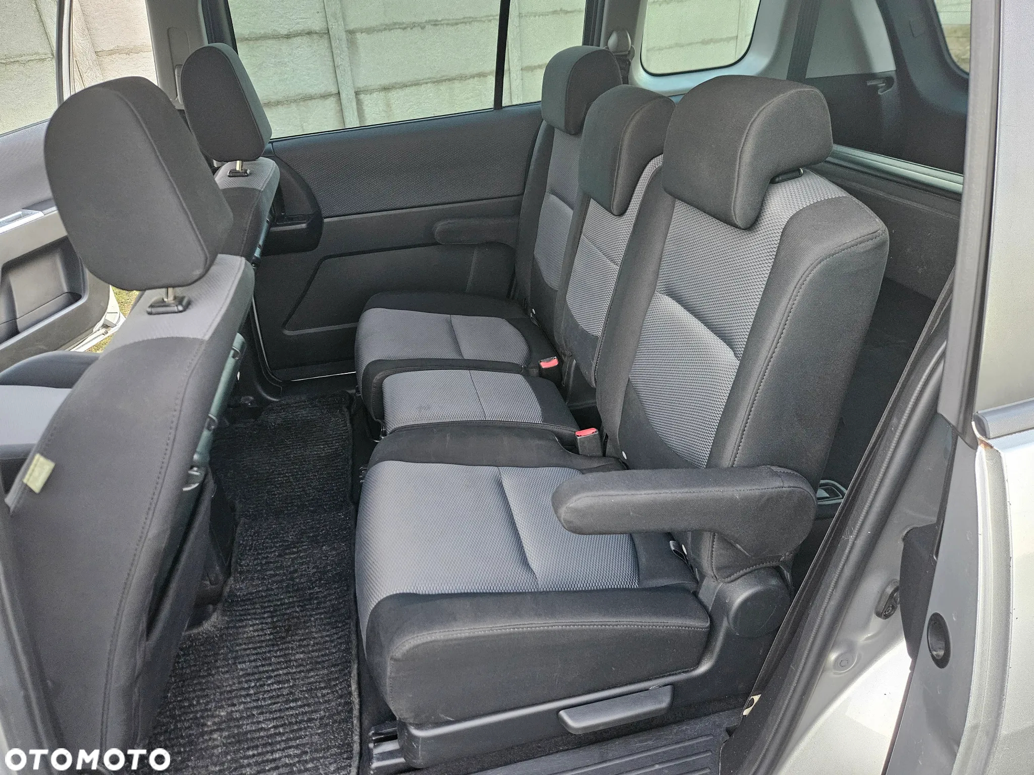 Mazda 5 - 21