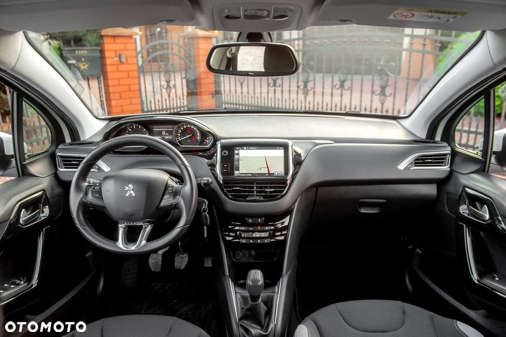 Peugeot 208 1.6 VTi Allure - 24