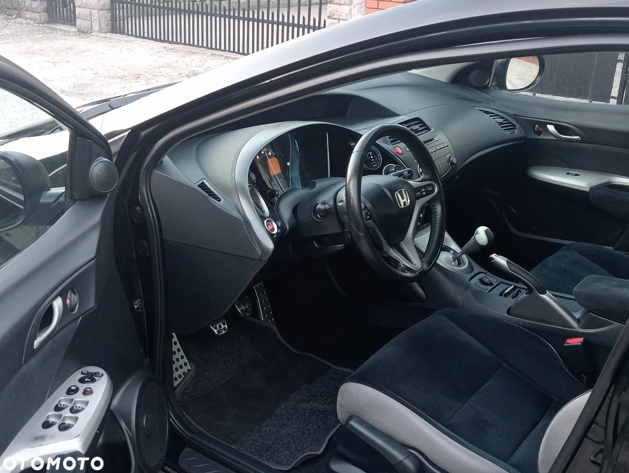Honda Civic 1.8 Comfort - 12
