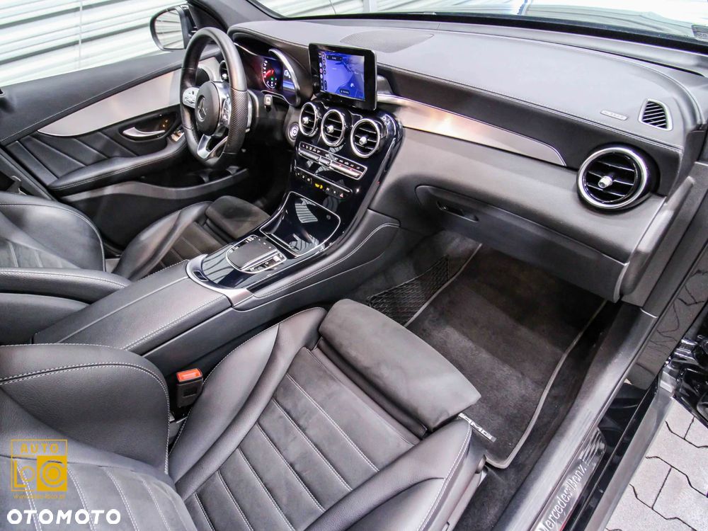 Mercedes-Benz GLC 200 d 4Matic 9G-TRONIC AMG Line - 9