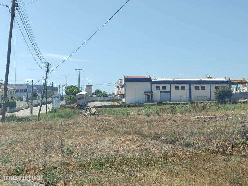 Arrenda-se terreno na Zona Industrial do Salgueiro junto à EN234 - Grande imagem: 2/8