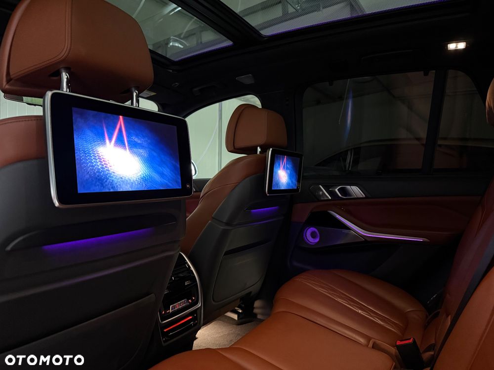 BMW X5 xDrive40d mHEV - 24