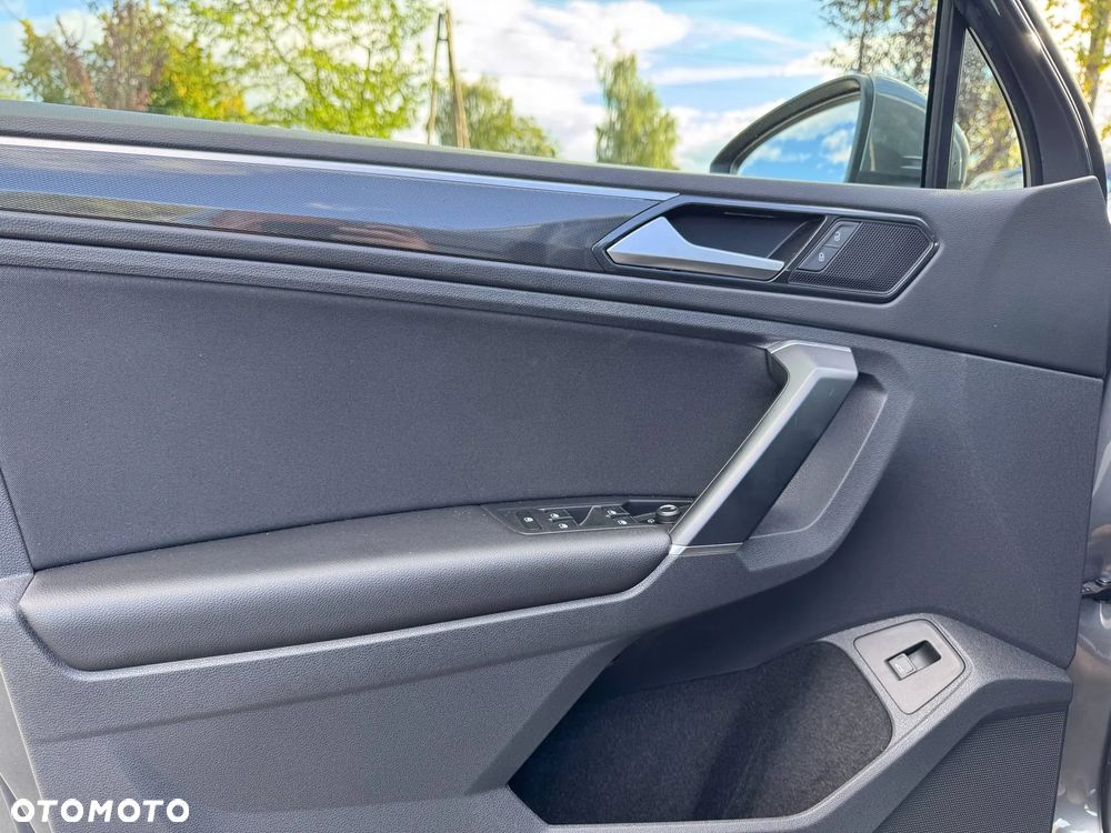 Volkswagen Tiguan - 33