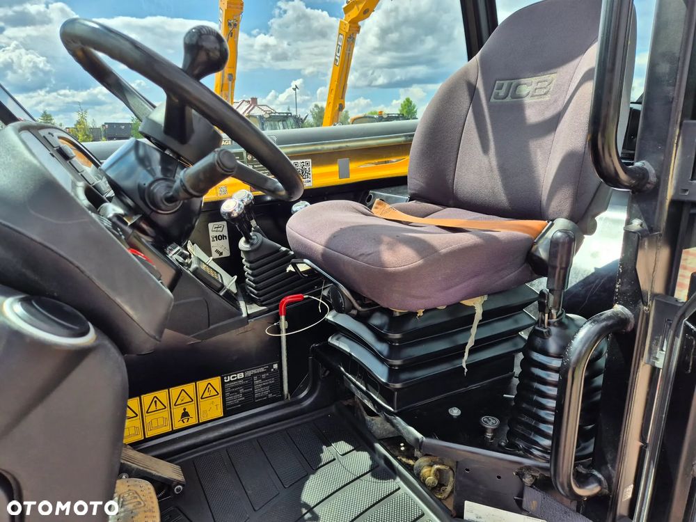JCB 540-140 HiViz - 7