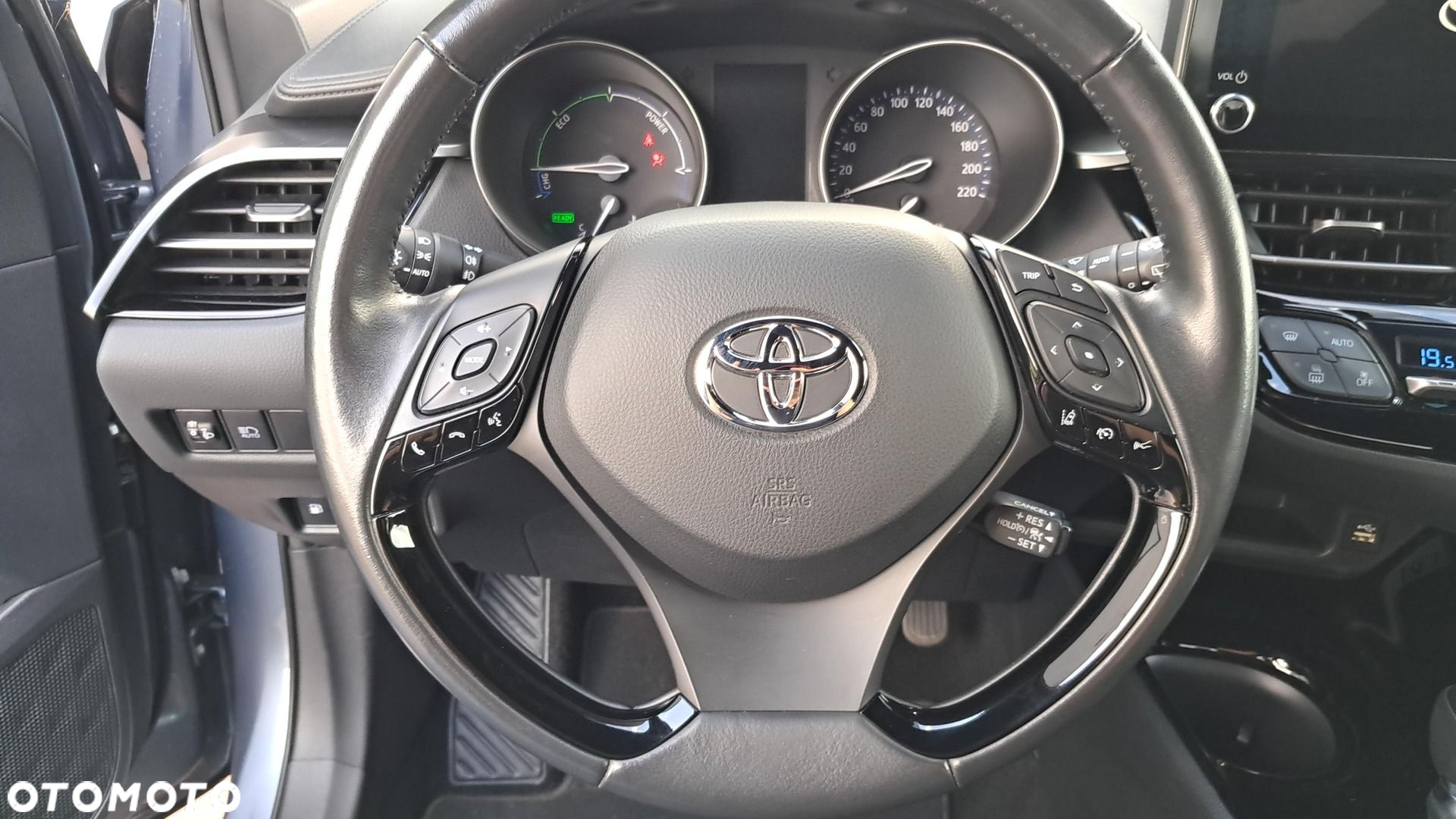 Toyota C-HR - 7