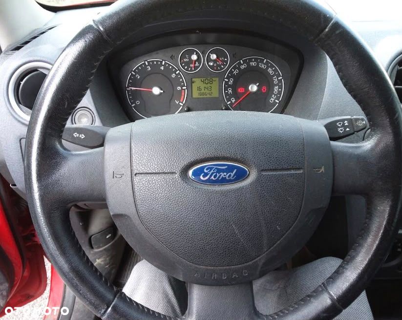 Ford Fusion - 8