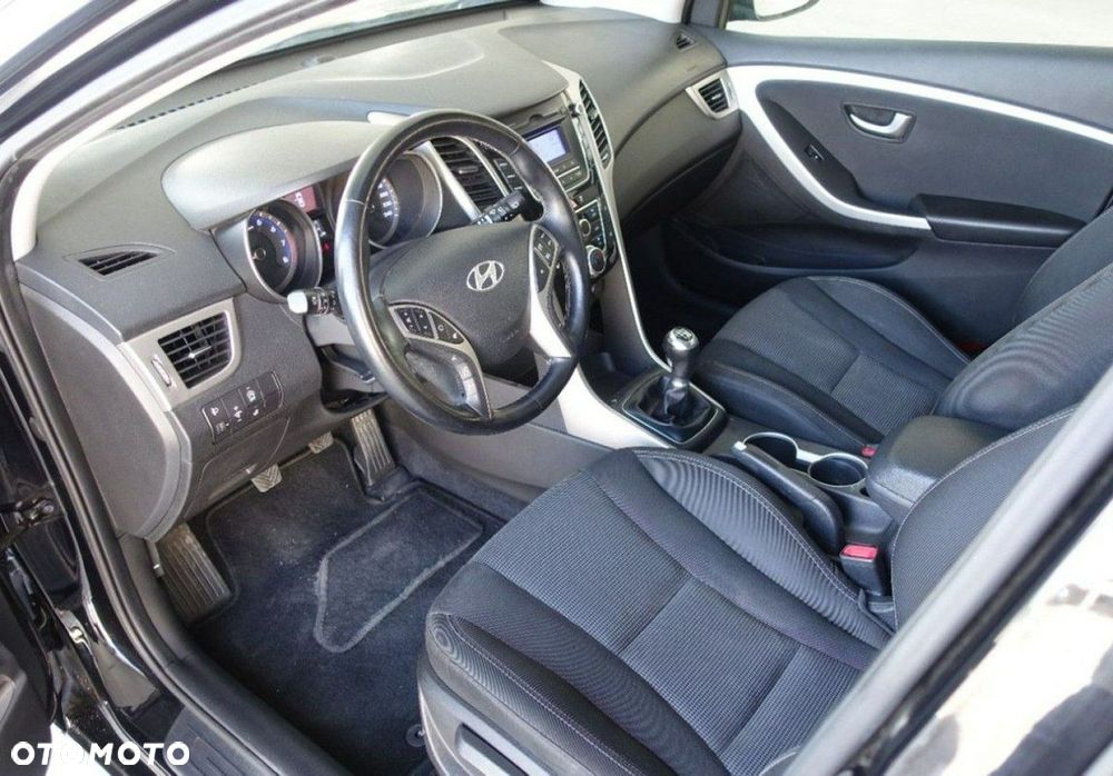 Hyundai i30 - 12