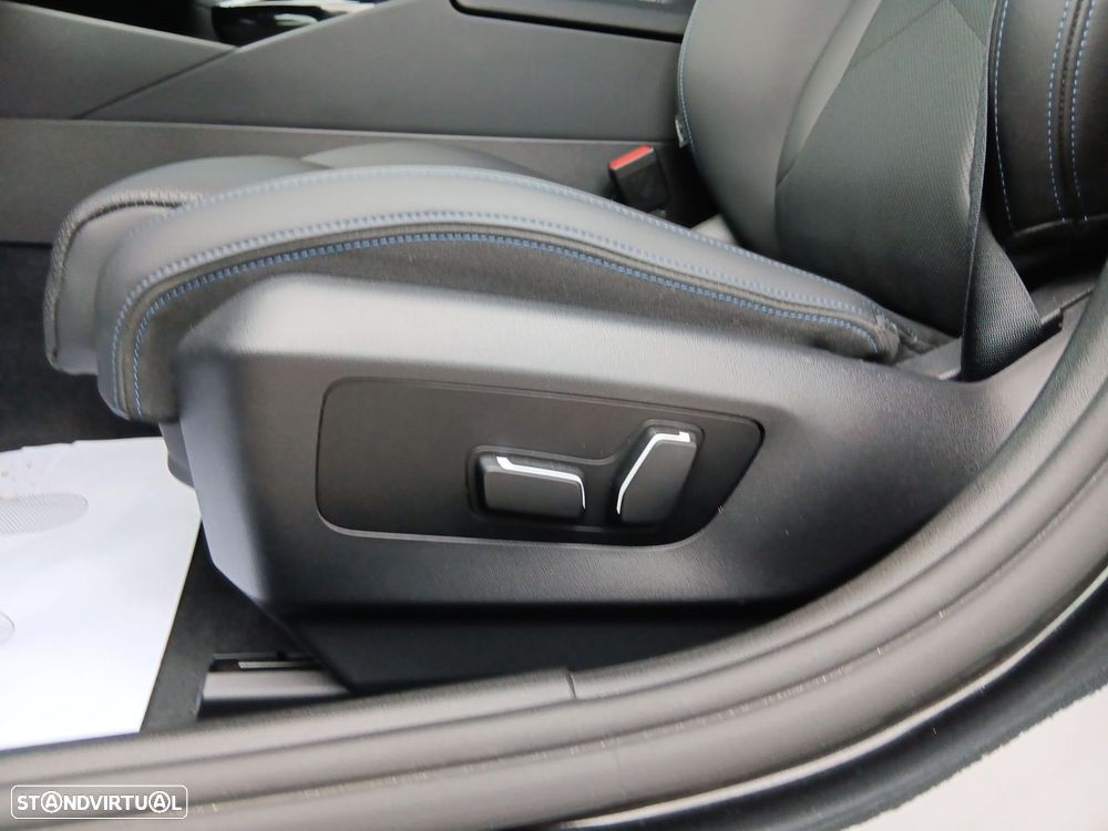 BMW 530 e Pack Desportivo M - 15