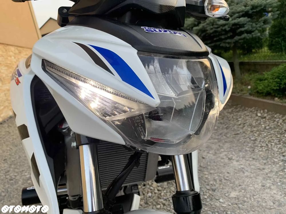 Suzuki GSX - 14