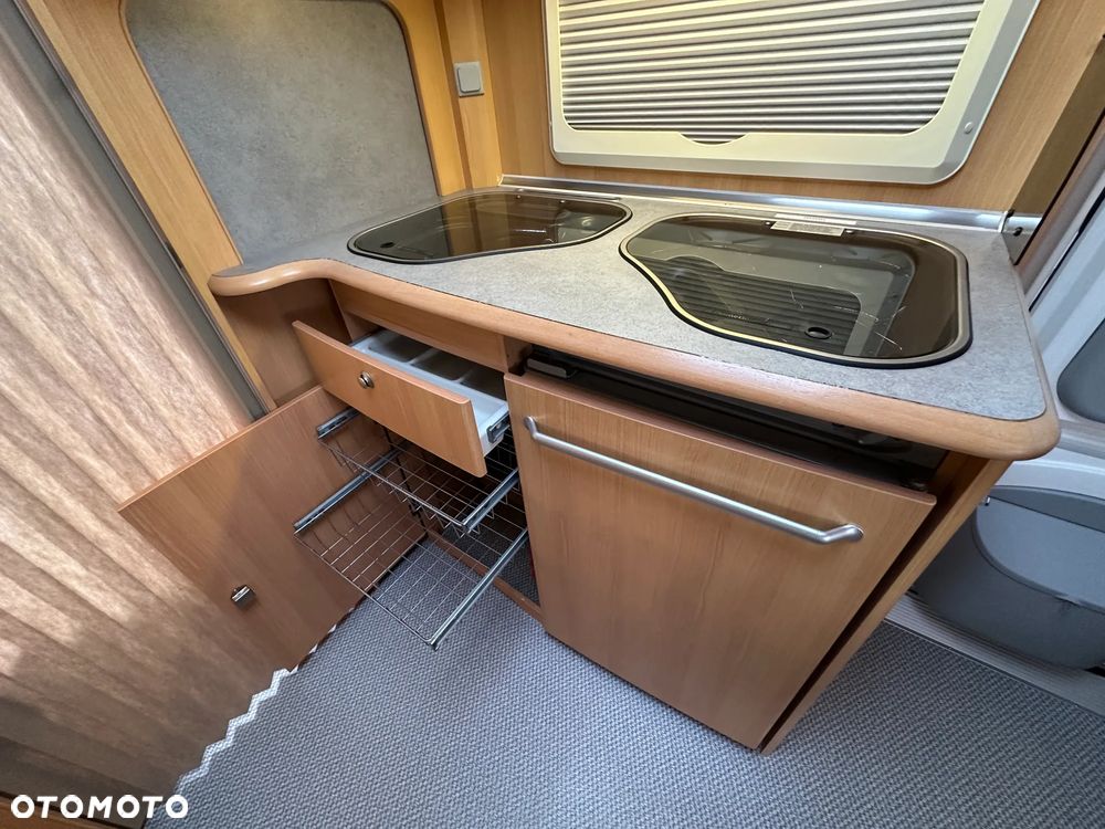 TEC 430 TRAVEL KING z napędem i przedsionkiem Isabella. - 22