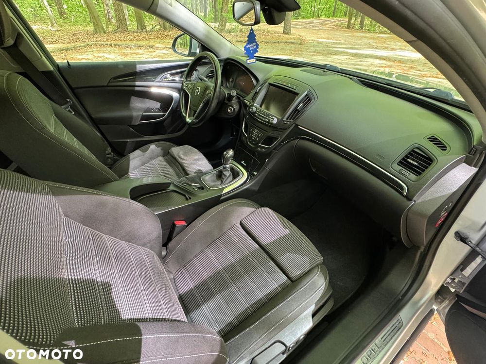 Opel Insignia - 16