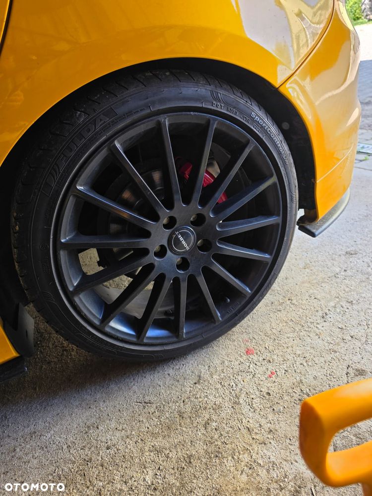 Ford Focus ST - 7
