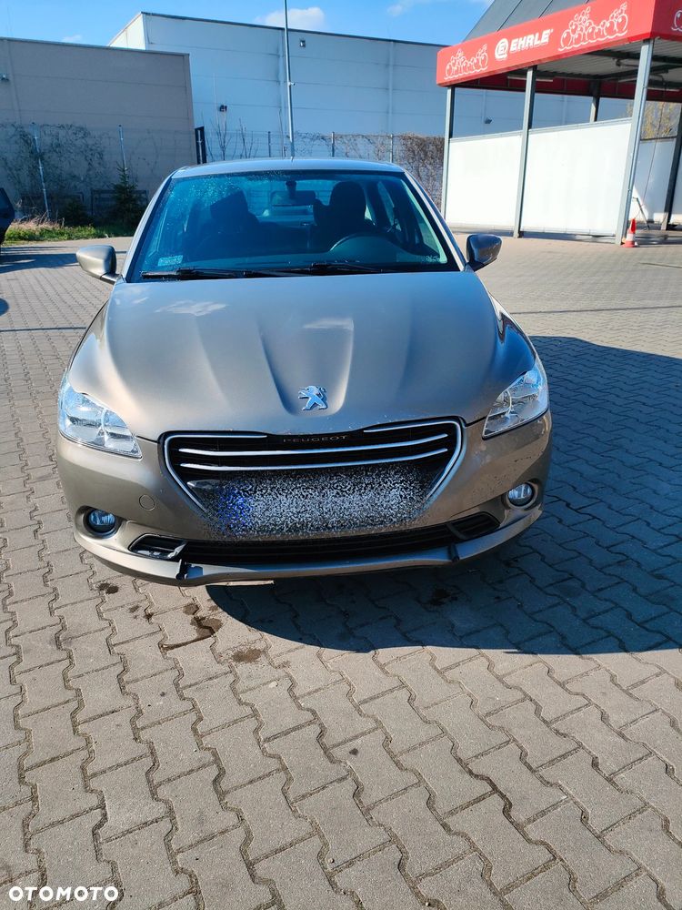 Peugeot 301 1.2 Pure Tech Active - 9