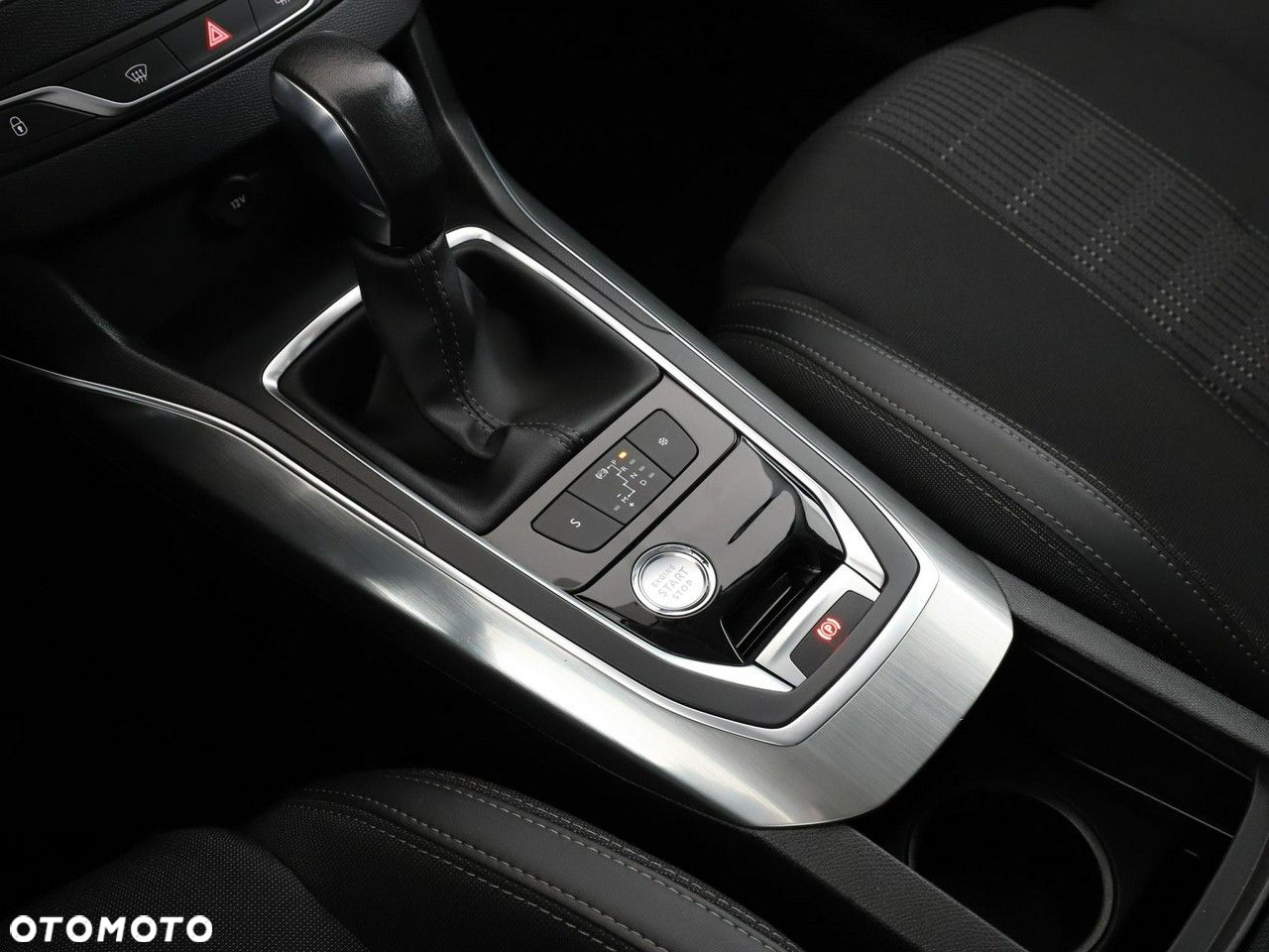 Peugeot 308 1.5 BlueHDi Allure S&S EAT6 - 31