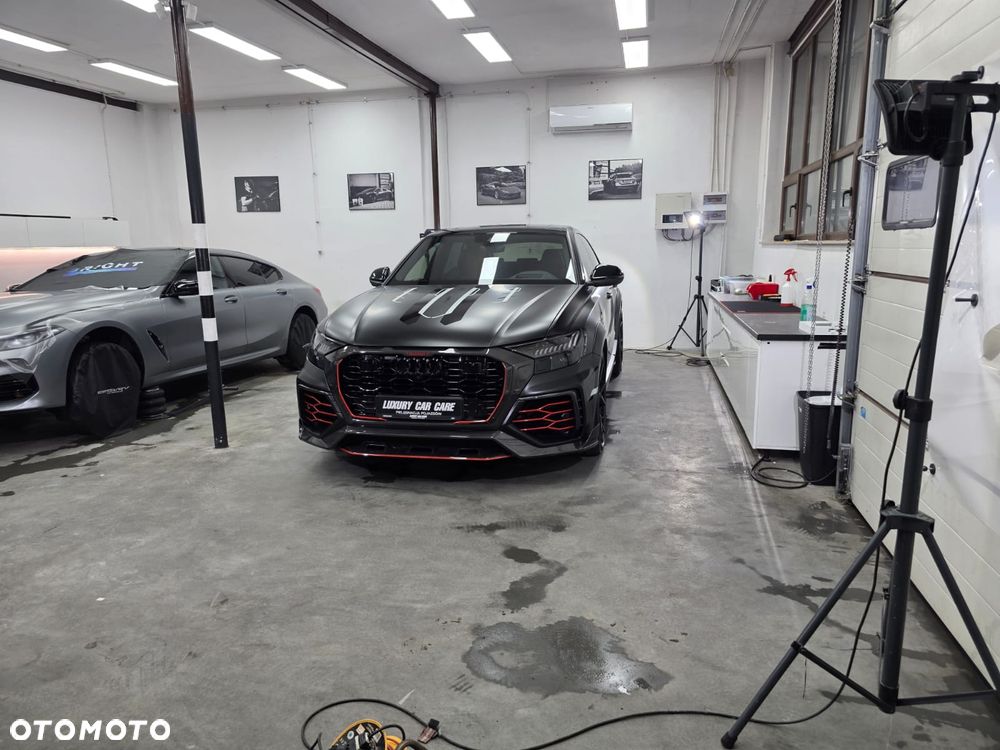 Audi RS Q8 - 10