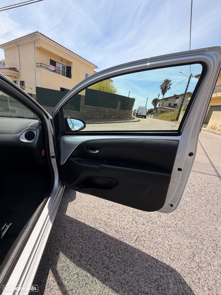 Toyota Aygo 1.0 X-Play Plus+X-Touch+TSS - 21