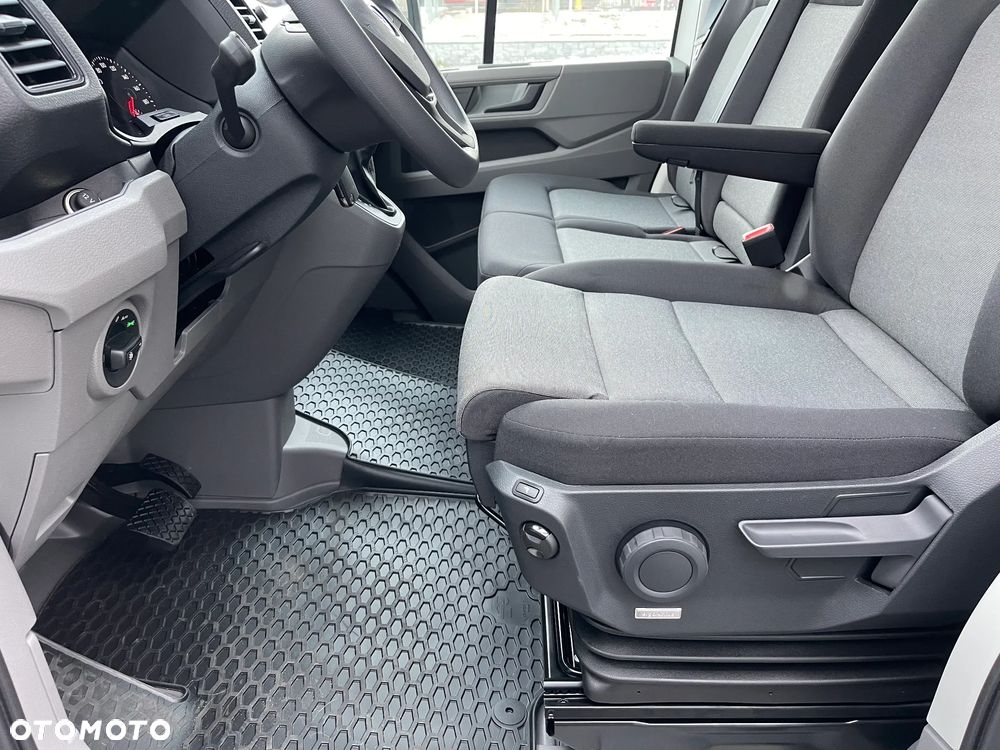 Volkswagen CRAFTER - 9