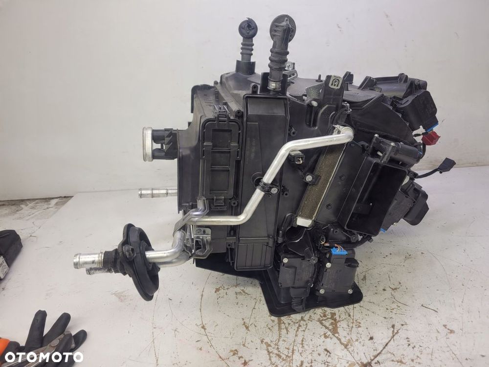 NAGRZEWNICA KOMPLETNA AUDI A6 C6 4F1820351AB - 4