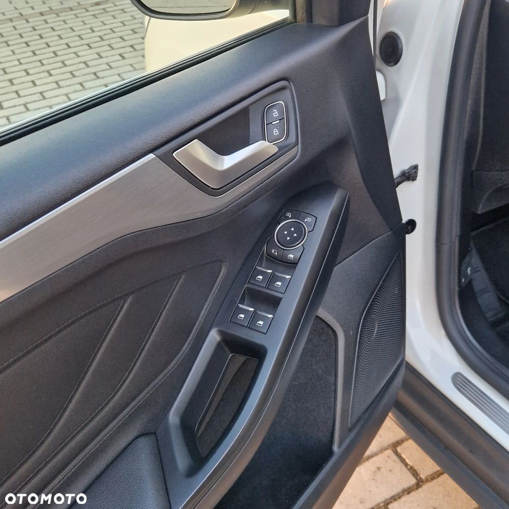 Ford Focus 2.0 TDCi Titanium ASS - 29