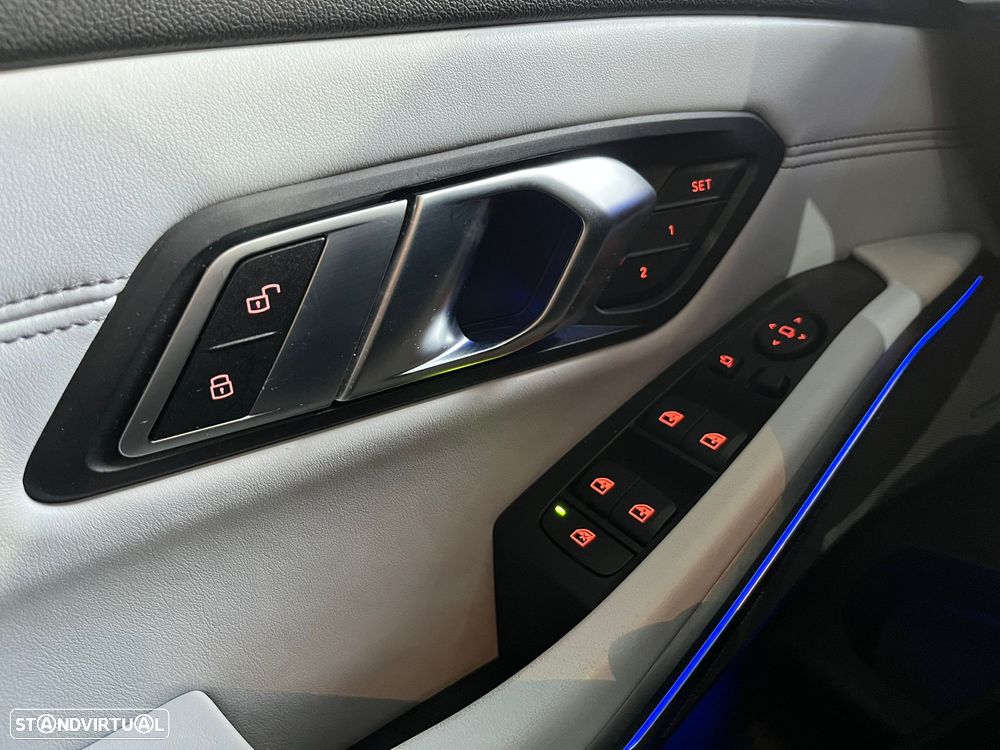 BMW M3 Competition - 30