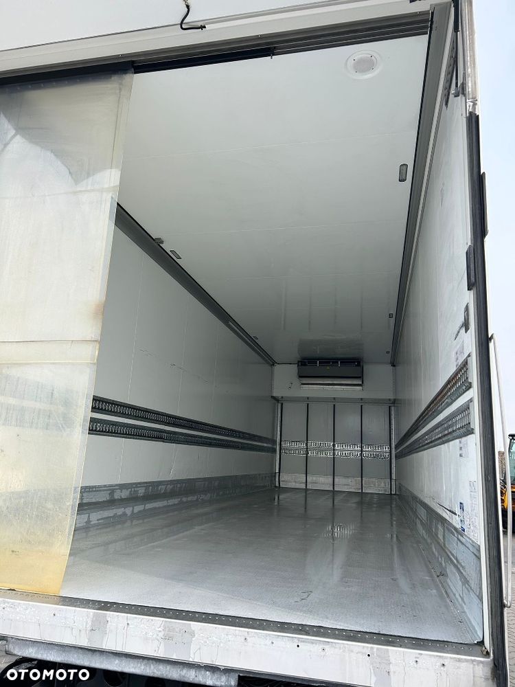 Mercedes-Benz ANTOS / 2545 / EURO 6 / CHŁODNIA + WINDA / 23 PALETY / OŚ SKRĘTNA - 34