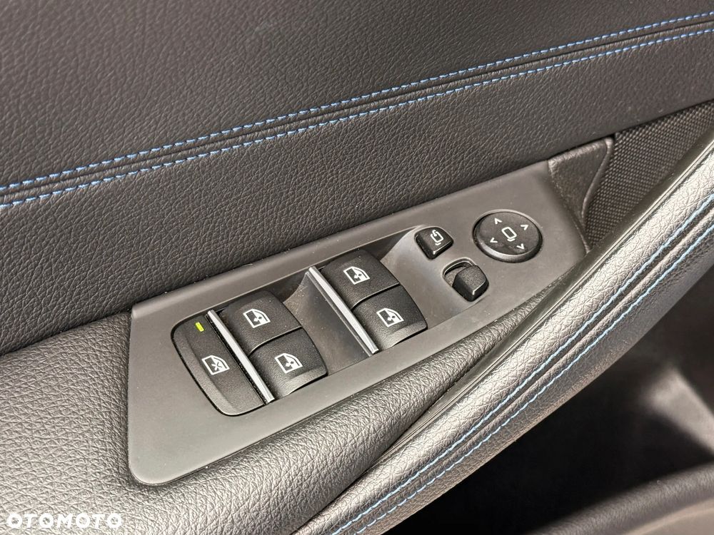 BMW Seria 5 530d xDrive M Sport Edition - 26