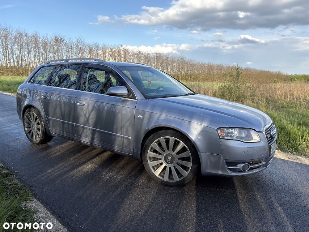 Audi A4 Limousine - 4