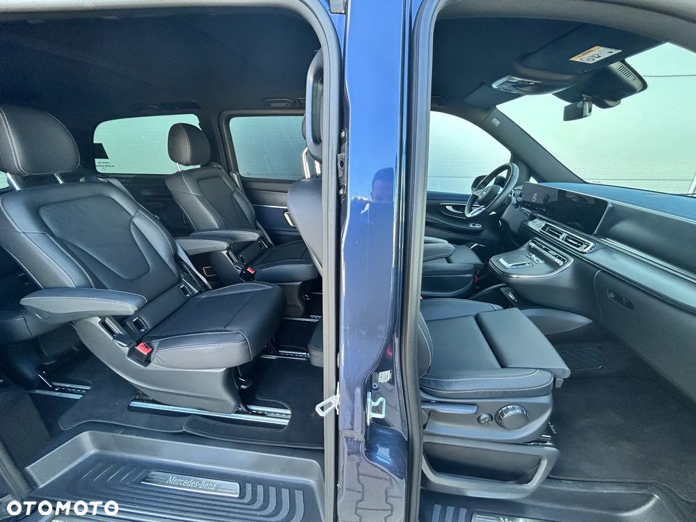 Mercedes-Benz EQV - 7