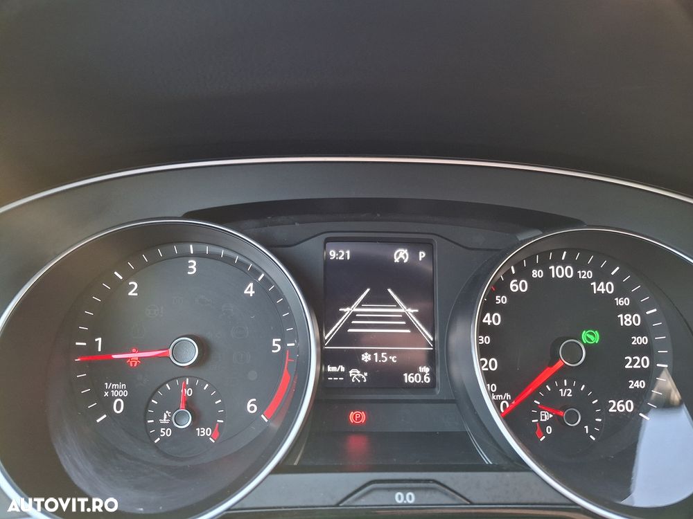 Volkswagen Passat 2.0 TDI DSG Comfortline - 20