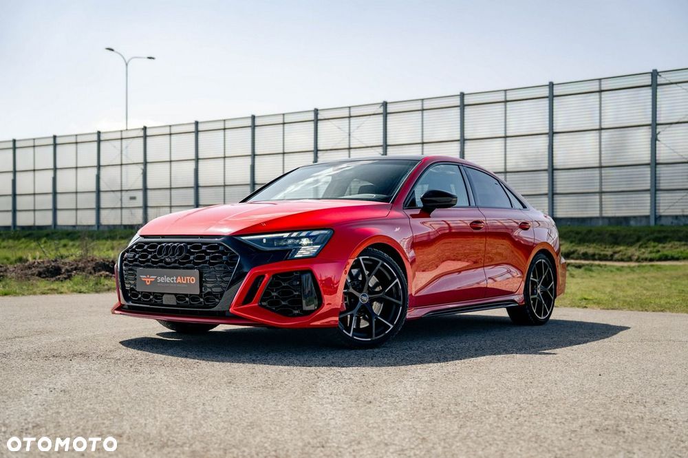 Audi RS3 Limousine - 2