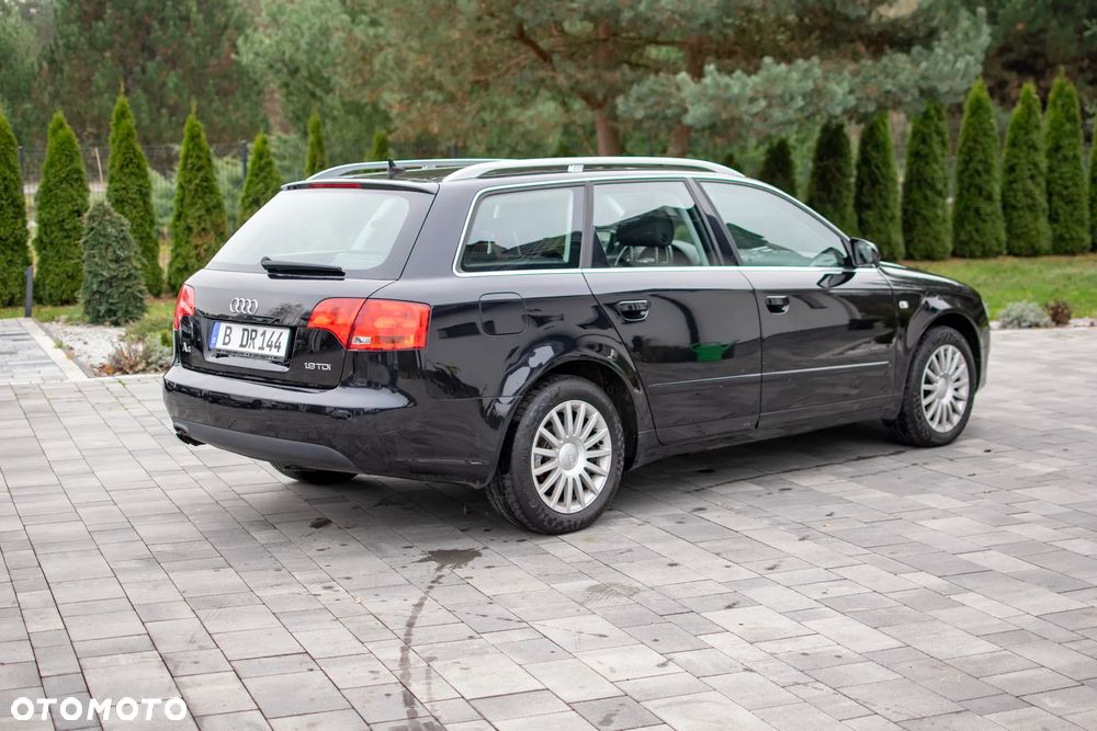 Audi A4 Avant - 4