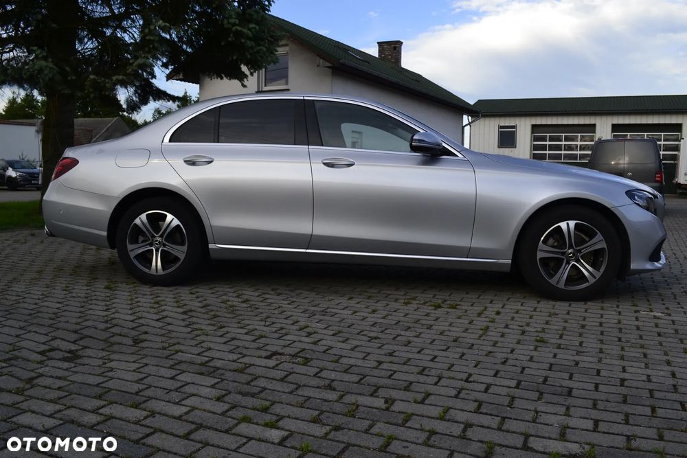 Mercedes-Benz Klasa E 200 d 9G-TRONIC Avantgarde - 8