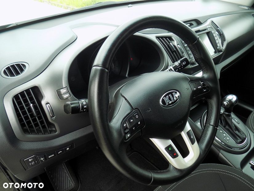 Kia Sportage 2.0 CRDI 4WD Automatik Dream-Team Edition - 21