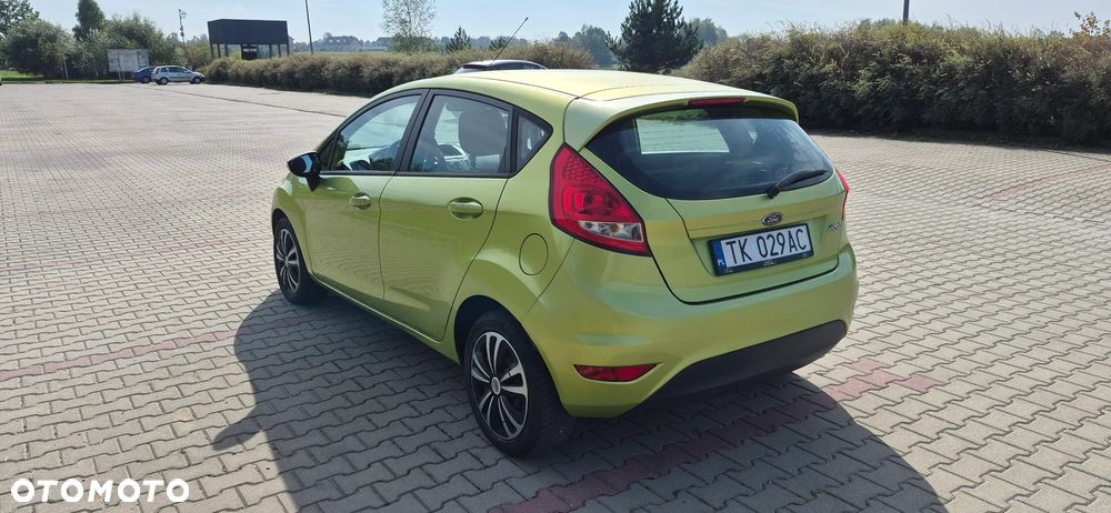Ford Fiesta 2009 photo 4